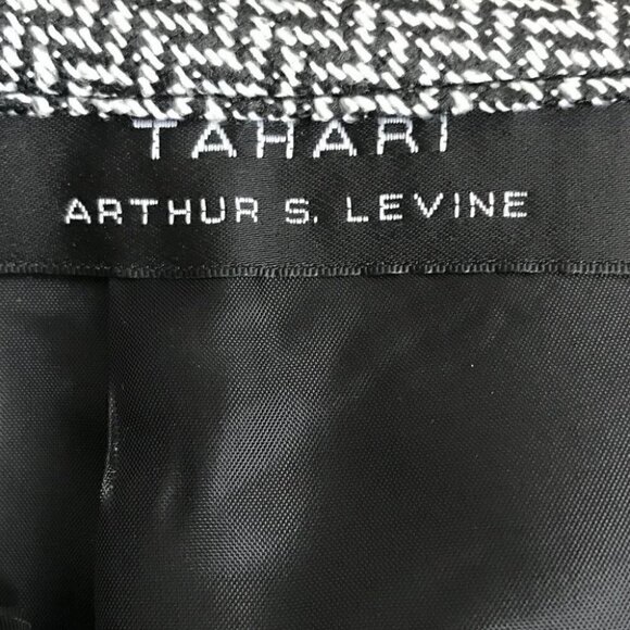 TAHARI  Black And White Suit Size M - Picture 8 of 9